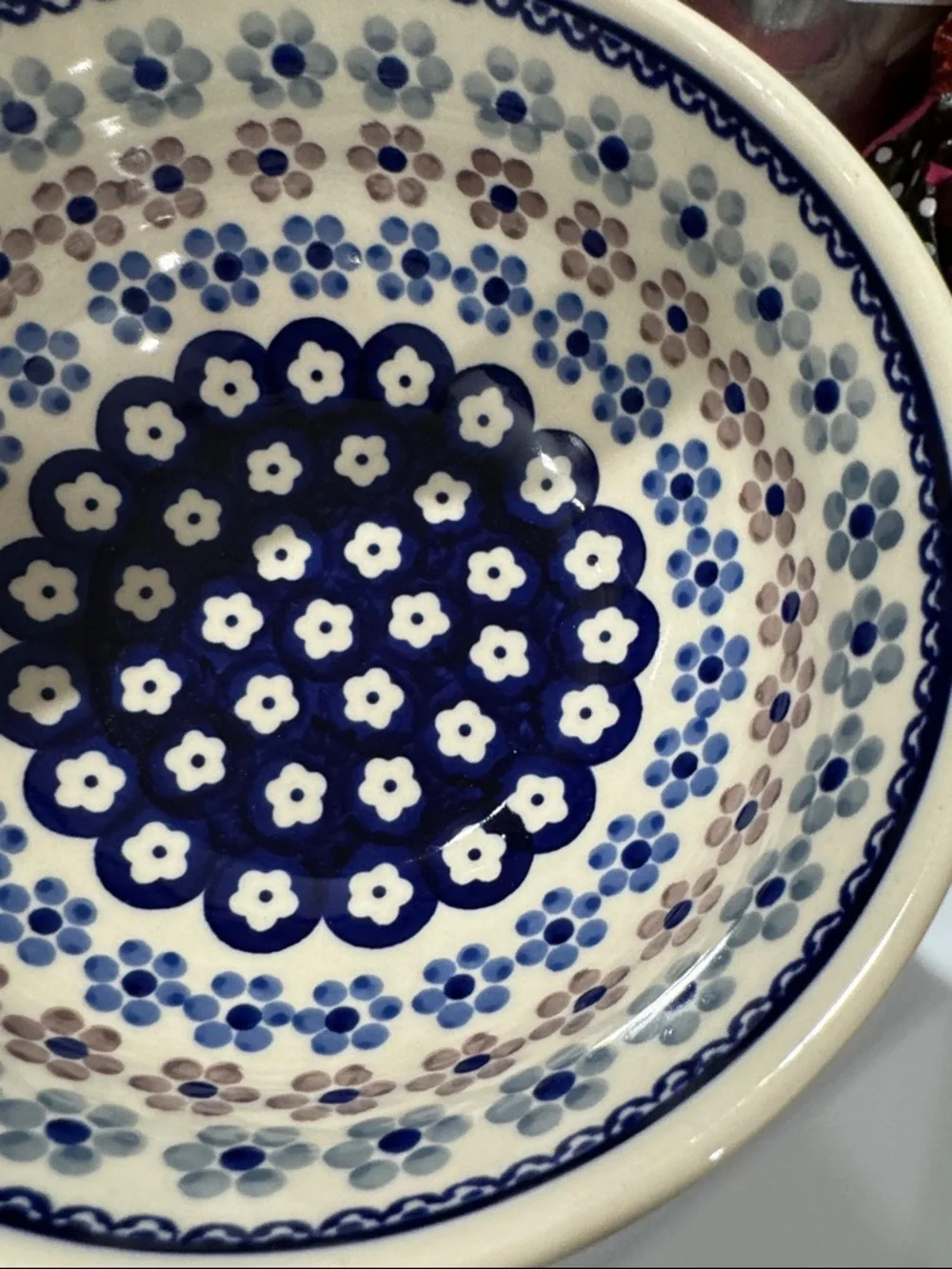 Boleslawiec Polish Pottery Daisy Flower 16oz Bowl. Handmade.6.5”